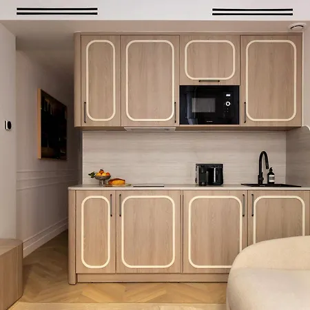 Stunning With Ac - Center Of Paris